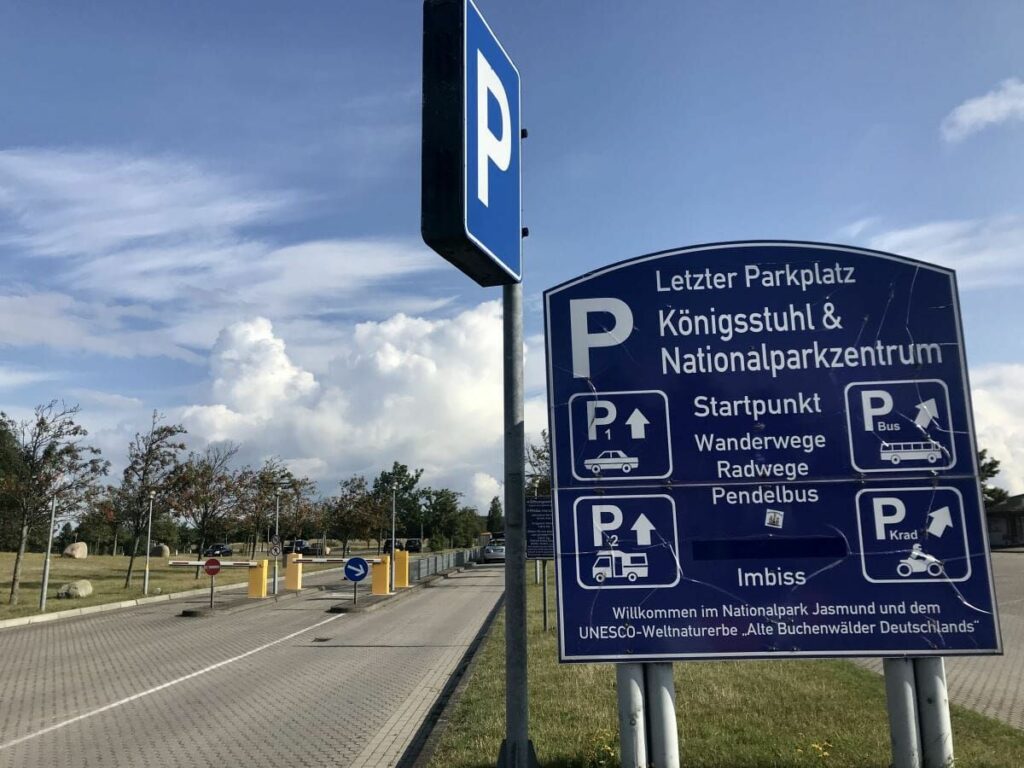 Ich zeige dir die Anfahrt und wie du den besten Königsstuhl Parkplatz findest