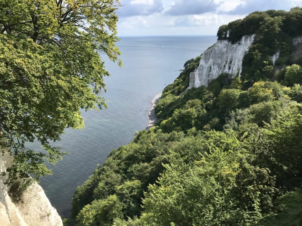 Rügen Sehenswürdigkeiten, die du keinesfalls verpassen darfst: Die Steilküste rund um die Kreidefelsen Rügen