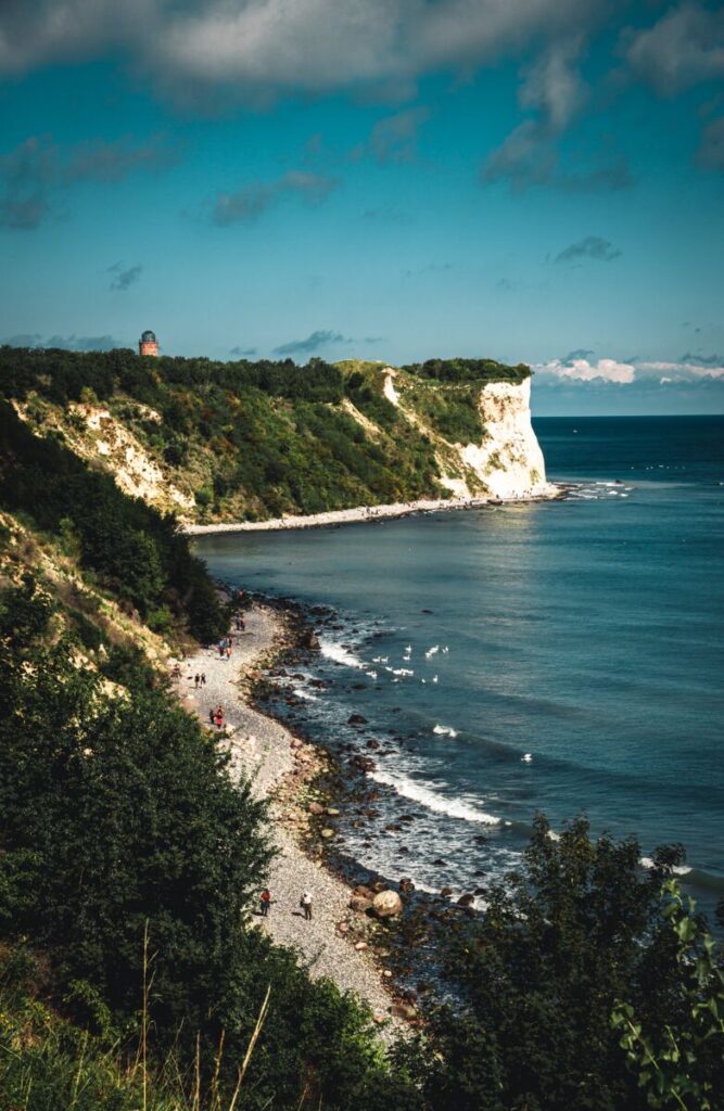 Der Kap Arkona Strand mit den Kreidefelsen