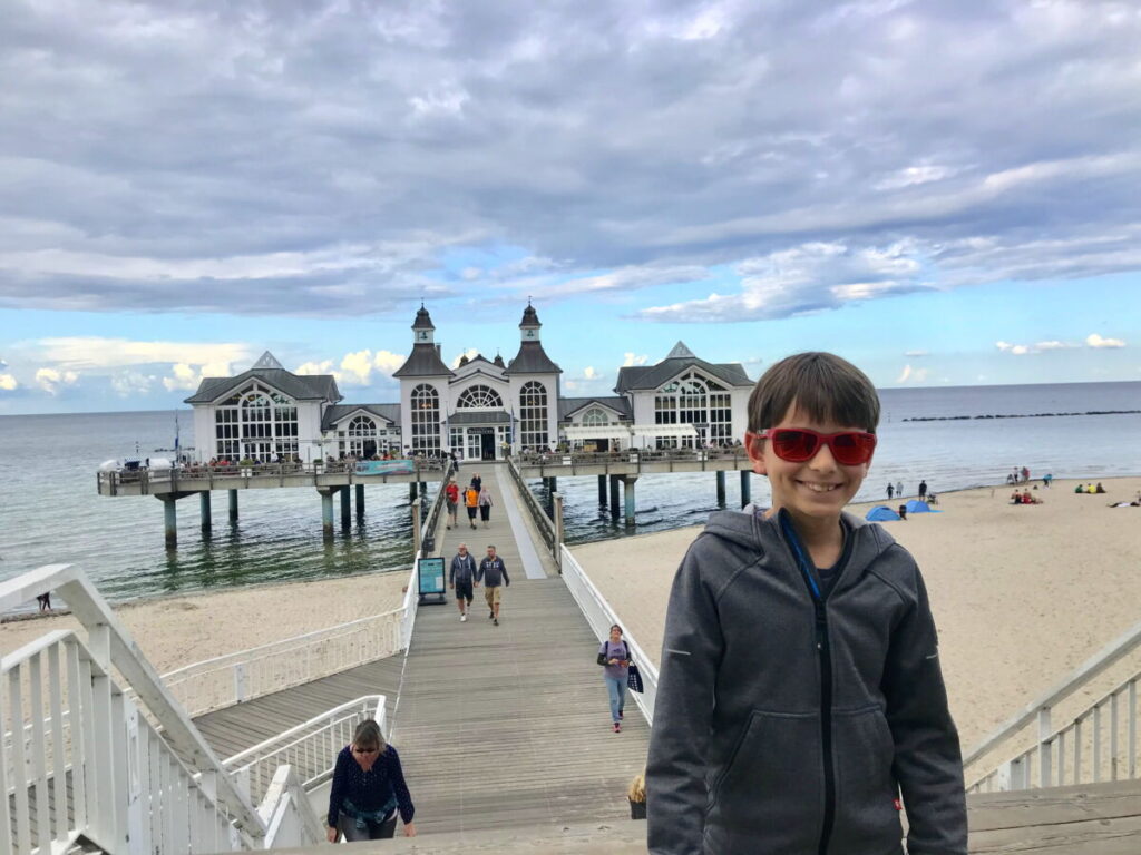 Besuch auf der Seebrücke in Rügen mit Kindern