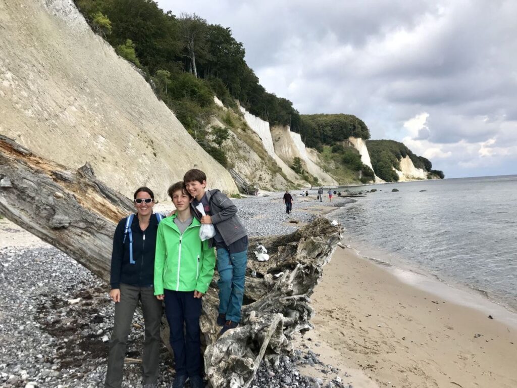 Sassnitz Strand - der Naturstrand zwischen Sassnitz und dem Königsstuhl an den Kreidefelsen Rügen